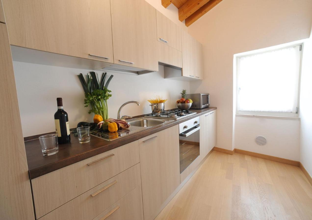 Villa Borgo Borago Brenzone sul Garda Bagian luar foto