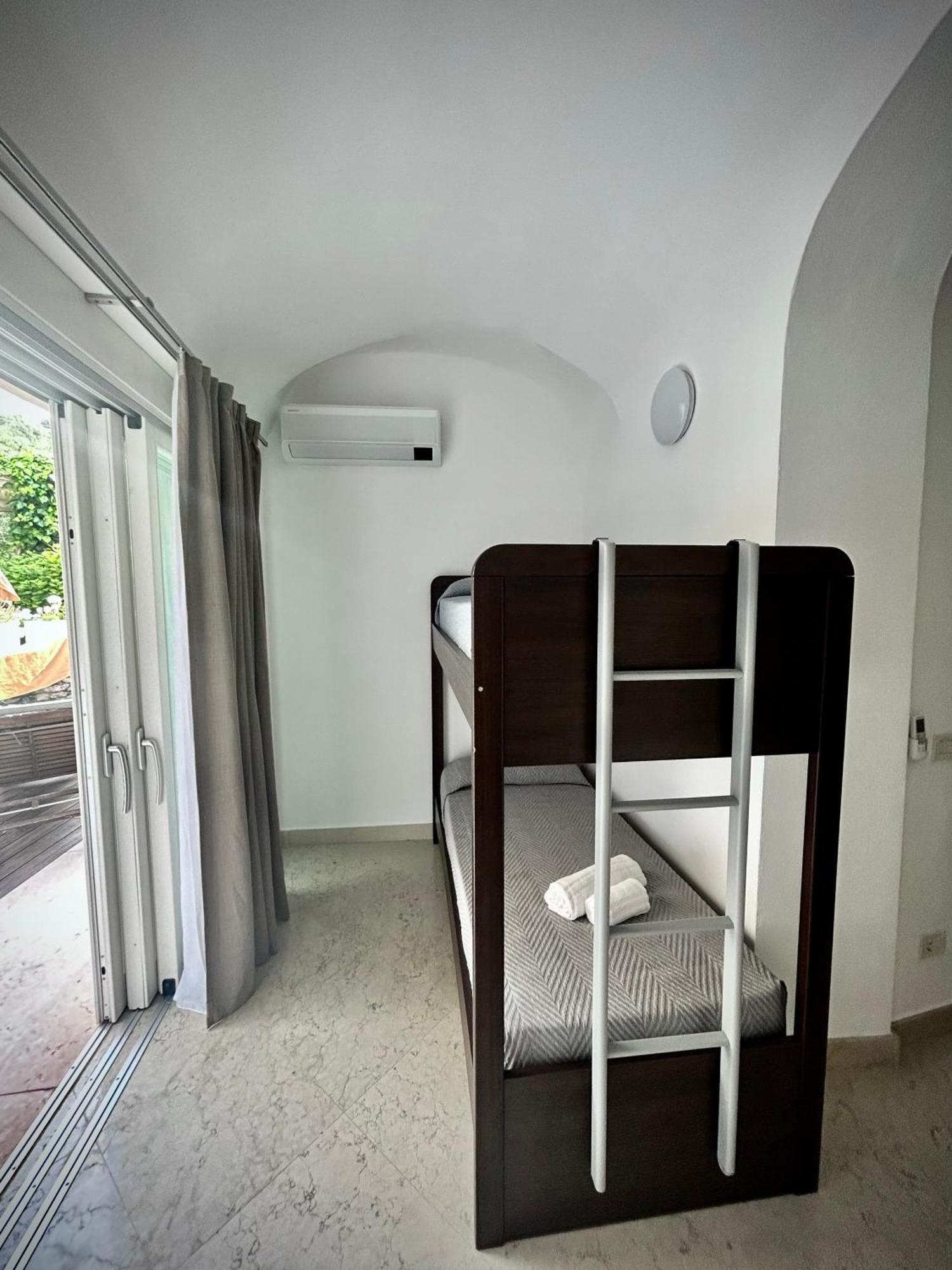 Villa Borgo Borago Brenzone sul Garda Ruang foto