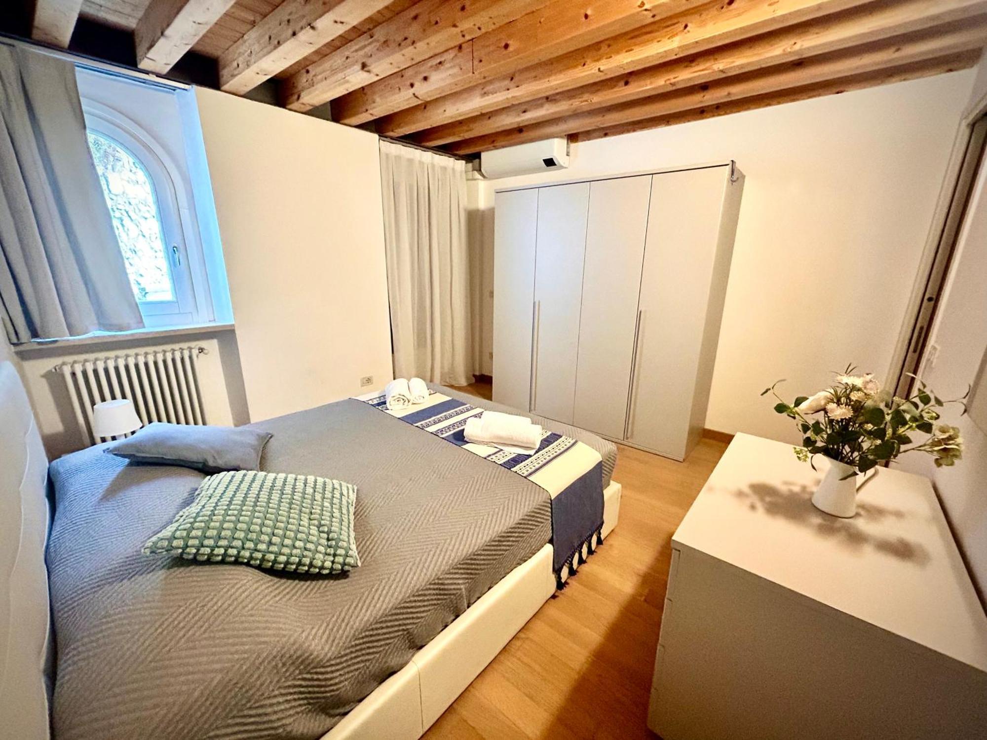 Villa Borgo Borago Brenzone sul Garda Ruang foto